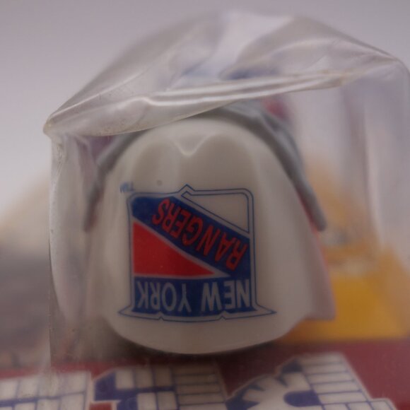 Limited Edition Pez NHL New York Rangers w/ Cherry Candy Made in USA Lot# 148792 - Picture 13 of 15